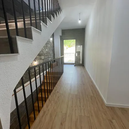 Hans & Hanna's Tepelene