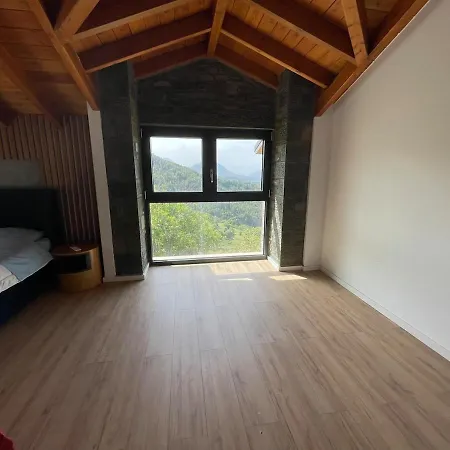 Hans & Hanna's Tepelene