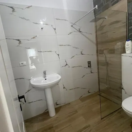 Hans & Hanna's Tepelene