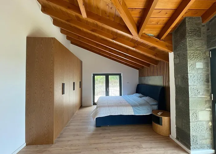 Hans & Hanna's Tepelene