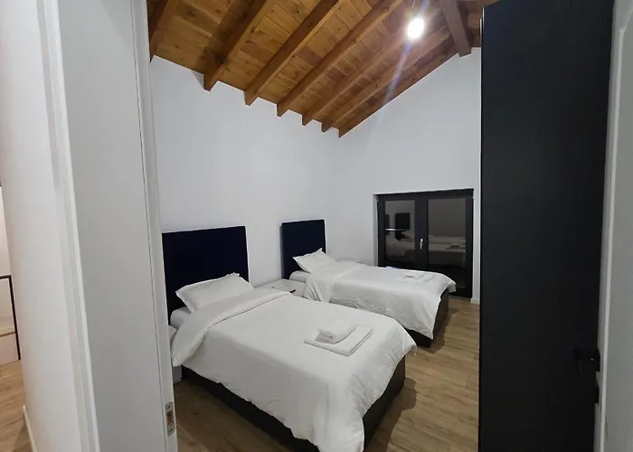 Willa Hans & Hanna's Tepelene